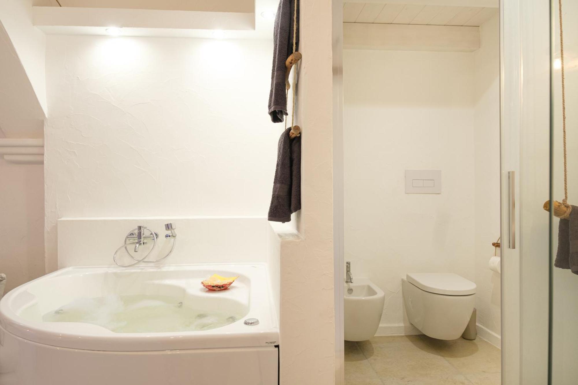Il Vicolo Del Ginepro Hotell Castelsardo Exteriör bild